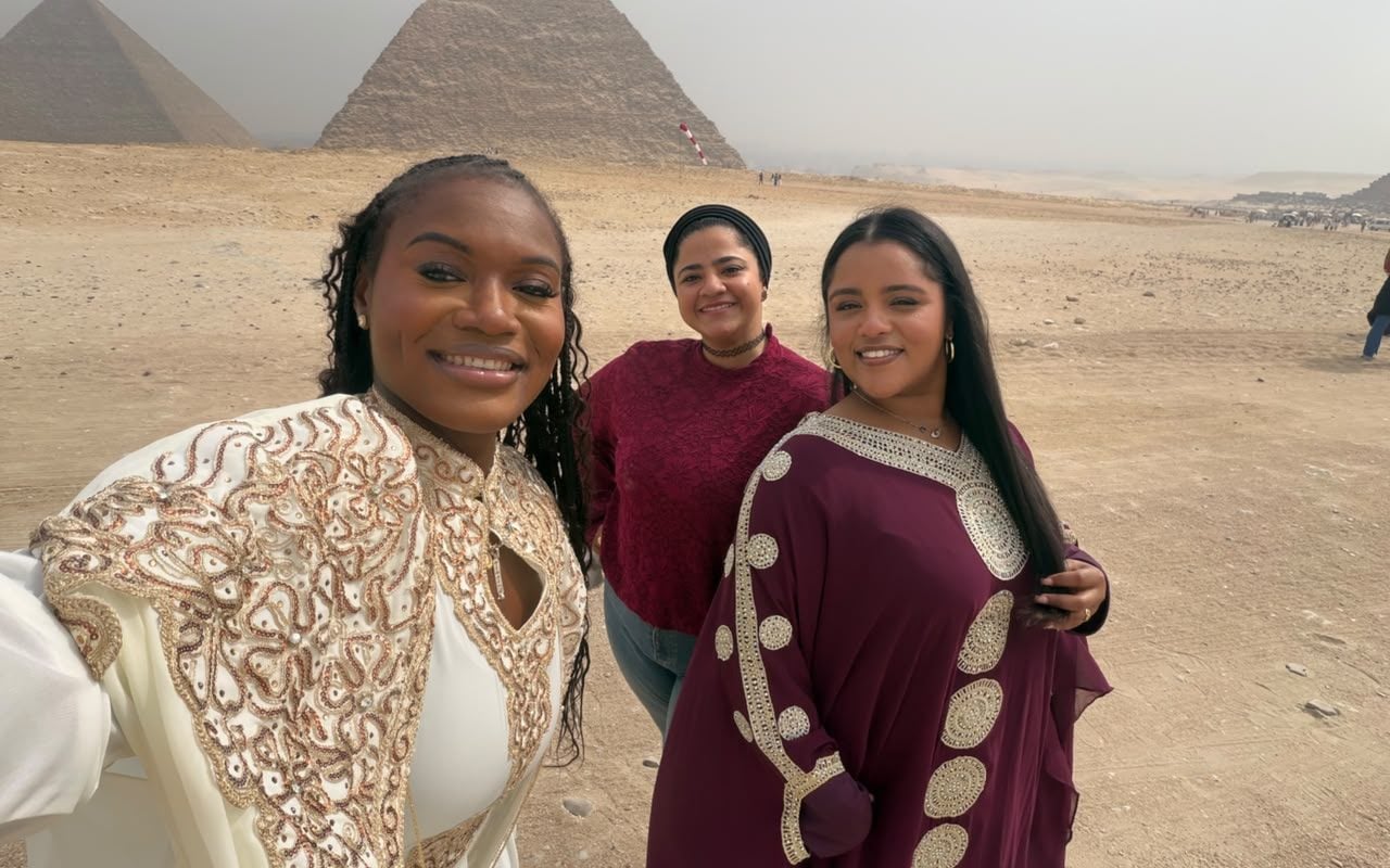 Happy Shots Pyramids Selfie Trio