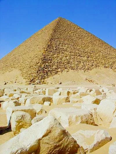 Red-Pyramid-at-Dahshur-outside-of-Giza-is-also-called-the-North-Pyramid-is-the-largest-of-the-three-major-pyramids-located-at-the-Dahshur-necropolis-in-Cairo-Egypt_