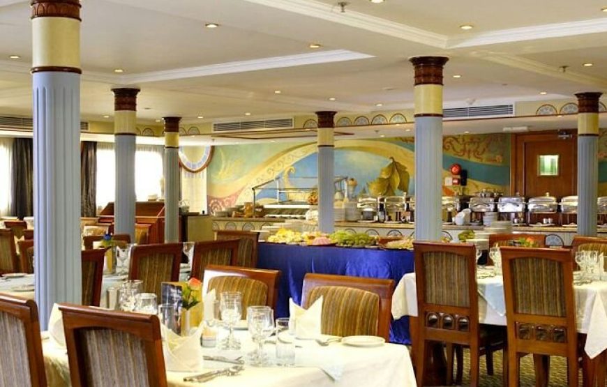 Nile Cruise Dinner with Traditional Egyptian Entertainment
