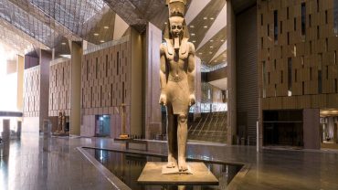 Statue Of Ramses II