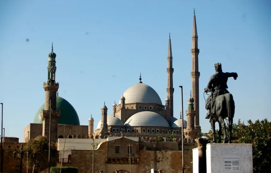 10 Day Egypt Luxury Trip with Dahabiya Nile Cruise
